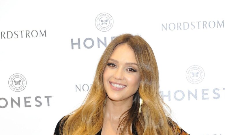 jessica alba celebrates the honest co at nordstrom centu.jpg