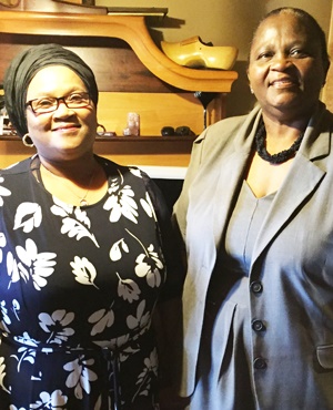 Nomaphelo Mtwecu (left) and Nomhle Ketelo. (Photo: Matthew le Cordeur)