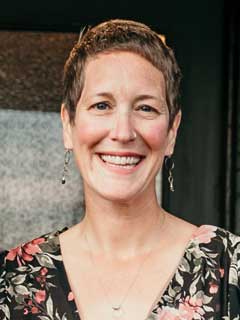 Kim Dinan, Media Specialist