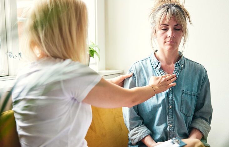female breathwork therapist feature thumb.jpg