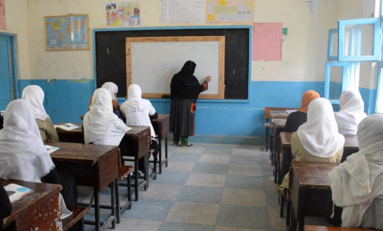 کندهار نجونې ۲ .jpg