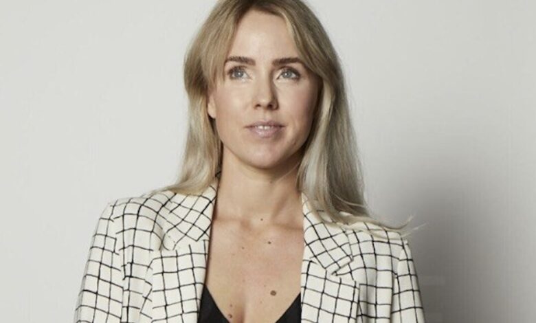 Julia Spencer.jpg