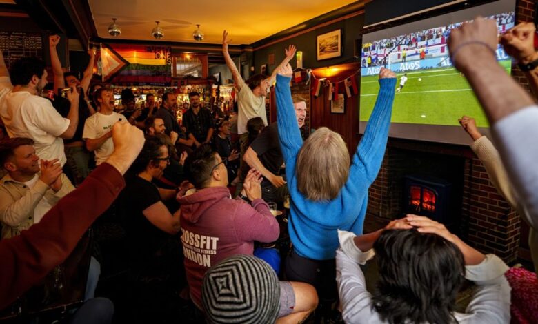 skynews pub football .jpg